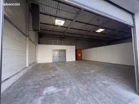 local d'activité 205 m²