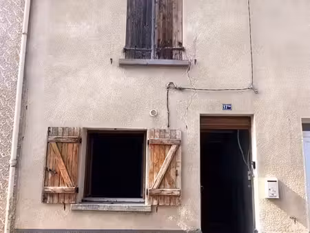 maison 65m2 à rénover. la roche blanche