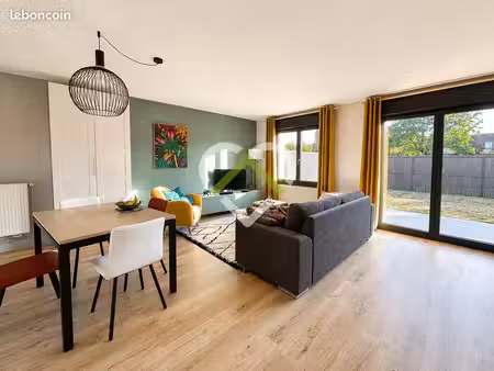 maison 6 pièces 84 m²