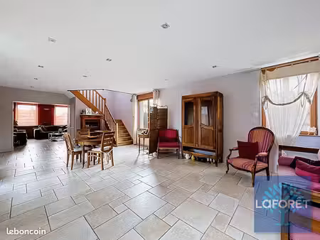 ferme 10 pièces 273 m²