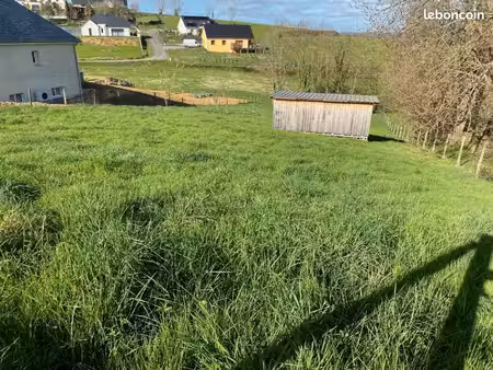 terrain 1 805 m² layrisse