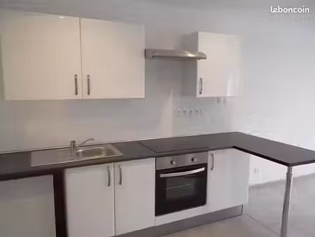 maison 2 pièces 92 m²