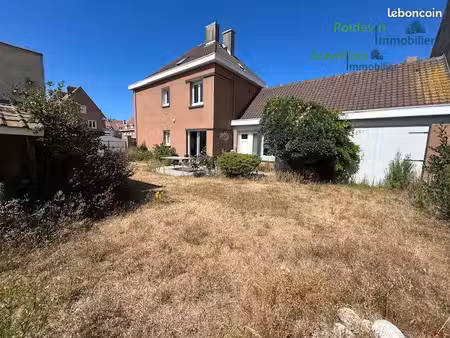 maison 9 pièces 157 m²