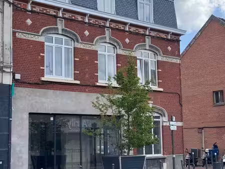 local commercial-loos