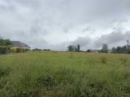 terrain 2315 m2 andoins