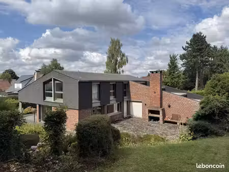 maison 10 pièces 270 m²