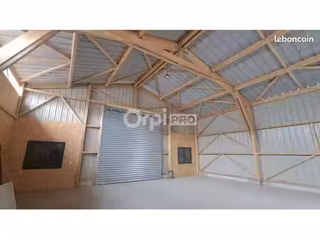 local d'activité 292 m²