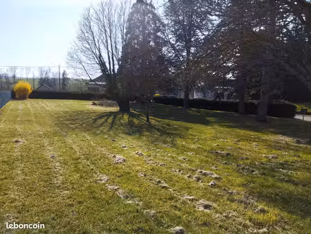 terrain constructible 1 000 m² – cadre verdoyant  hors lotissement