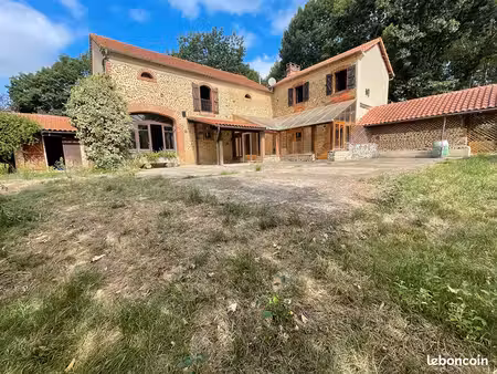 maison 4 pièces 195 m²