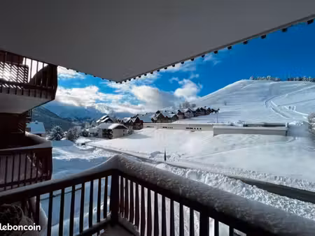 appartement 4 personnes rénové - fort rendement locatif au pied des pistes