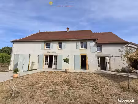 ferme 6 pièces 150 m²