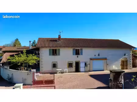 propriété 8 pièces 201 m²