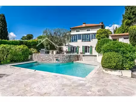 vente maison 7 pièces 233 m² cagnes-sur-mer (06800)