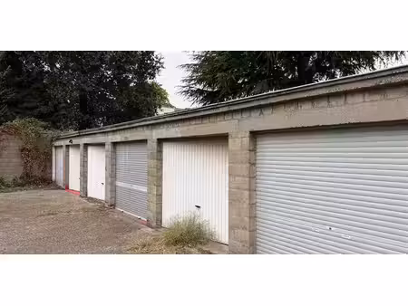 box à louer à berchem pour € 120