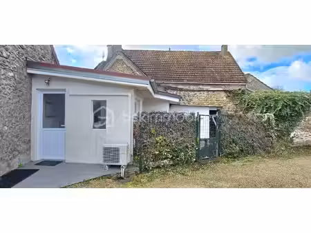 local commercial de 19 70 m² à bondoufle