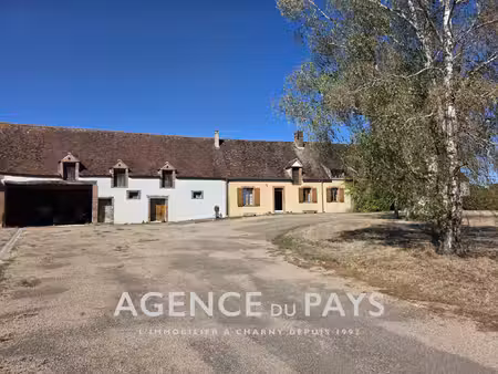 corps de ferme à 1h30 de paris