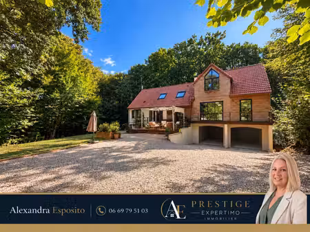 propriété d’exception de 210 m² – forêt privative d’un hectare – sous-sol total  4 chambre