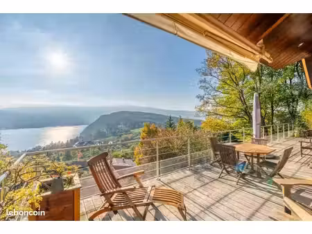 maison 10 pièces 222 m²