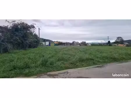 a vendre terrain en zone artisanale