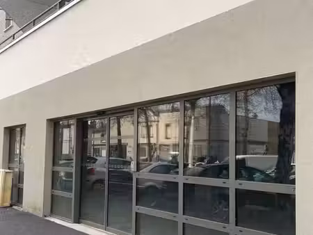 local commercial 158 m2