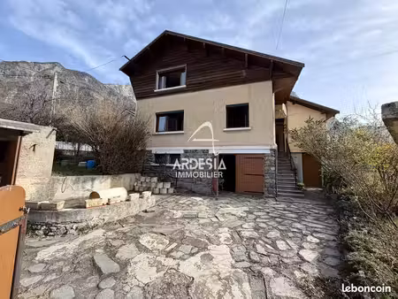 maison 4 pièces 87 m²