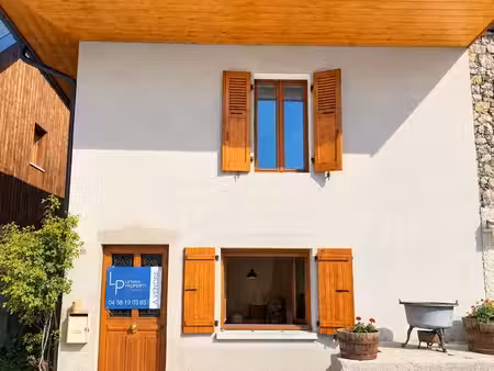 maison 3 pièces 140 m²