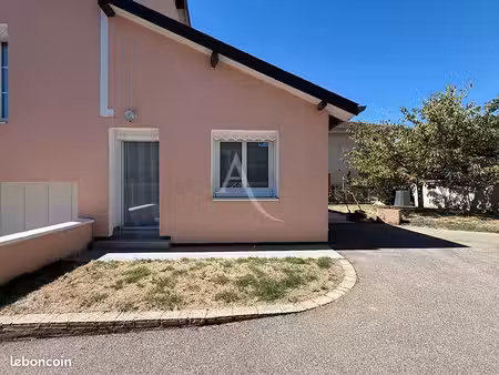 studio 1 pièce 29 m²