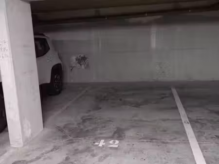 parking/box aix en provence