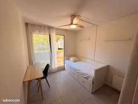 studio meublé avec balcon et parking résidence la parade