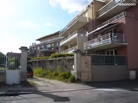 loue f3 garage terrasse
