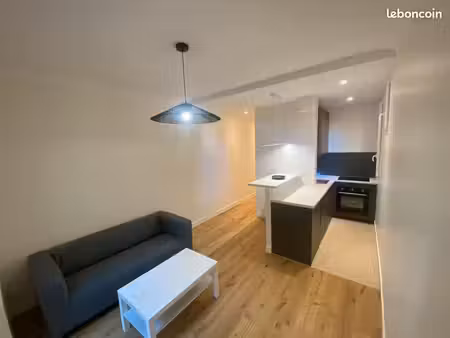 charmant 2 pièces meublé et rénové — centre de châtillon avec jardin privatif