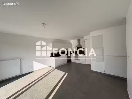 appartement 3 pièces 60.85m² à louer 915.24 - crolles 38920