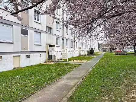 appartement 5 pièces 74 m²