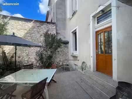 rare superbe t2 avec jardin et cave