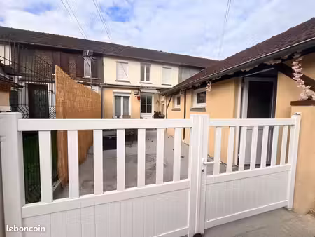 maison 4 pièces 70 m²