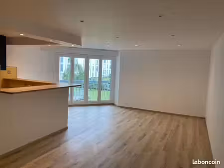 appartement 3 pièces 77 m²