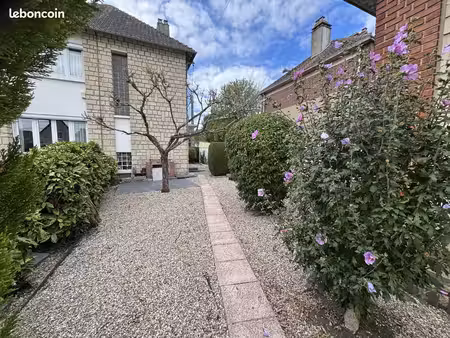 maison 5 pièces 90 m²