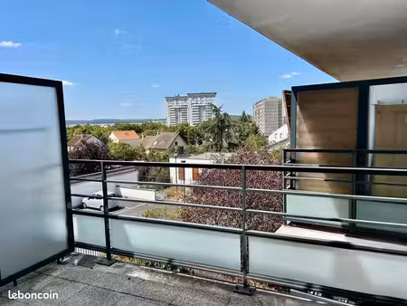 appartement 2p avec terrasse et parking s/sol