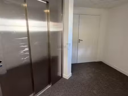 appartement 2 pièces 76 m²