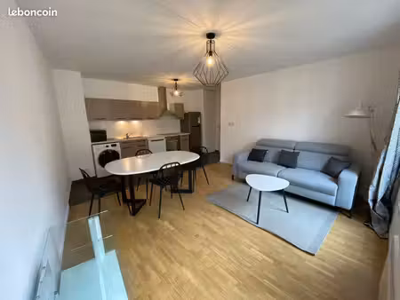 f3 57m2 - mantes-la-jolie hyper centre – avec parking et cave