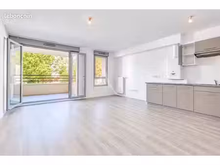 appartement 3 pièces 63 m²