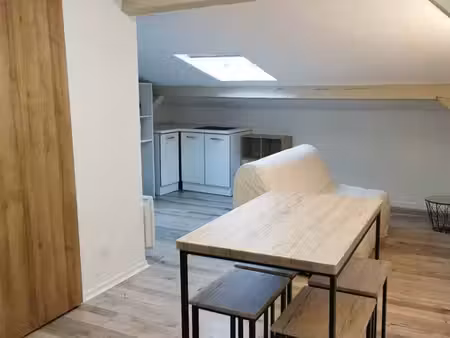 appartement t2 meublé et équipé – calme et fonctionnel