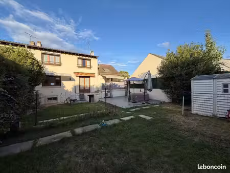 pavillon 5 pièces 90 m²