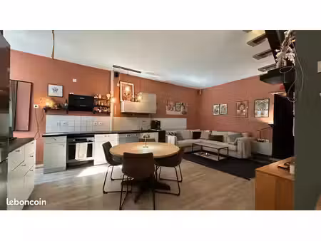 appartement 3 pièces avec terrasse – centre-ville de parthenay