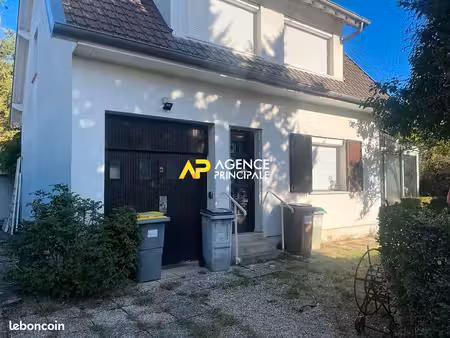 maison 5 pièces 130 m²