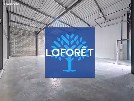 local 144 m² saint leonard