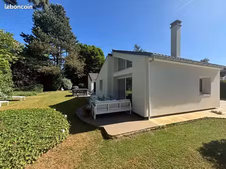 ? maison 125 m² – terrain paysager de 1 070 m² – lésigny