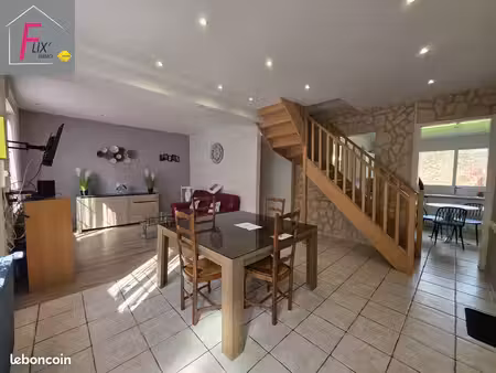 maison 7 pièces 103 m²