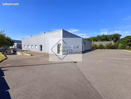 local industriel 1 000 m²