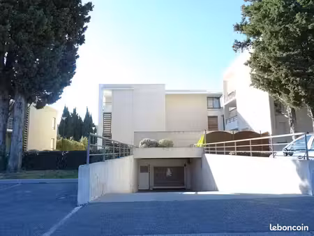 garage / box fermé 14m² – avignon agroparc – résidence sécurisée